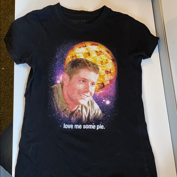 ICONIC Dean Winchester T-Shirt - Picture 2 of 2